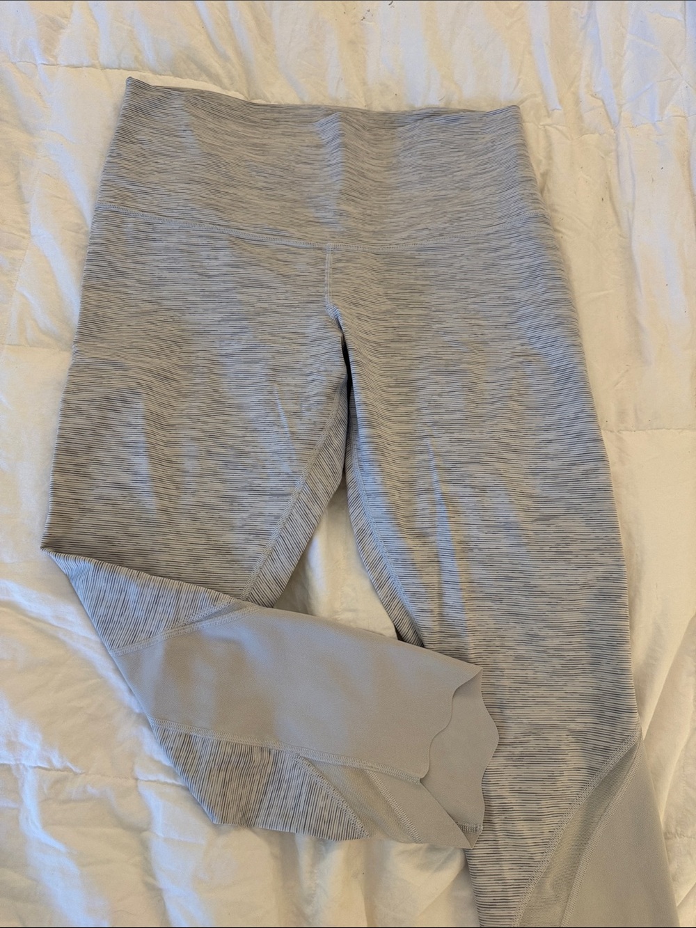 lululemon athletica Light Gray Scalloped Hem Leggings